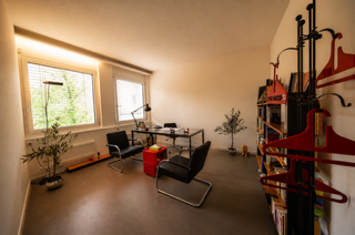 Consultation room — Praxis am Römerhof Zurich